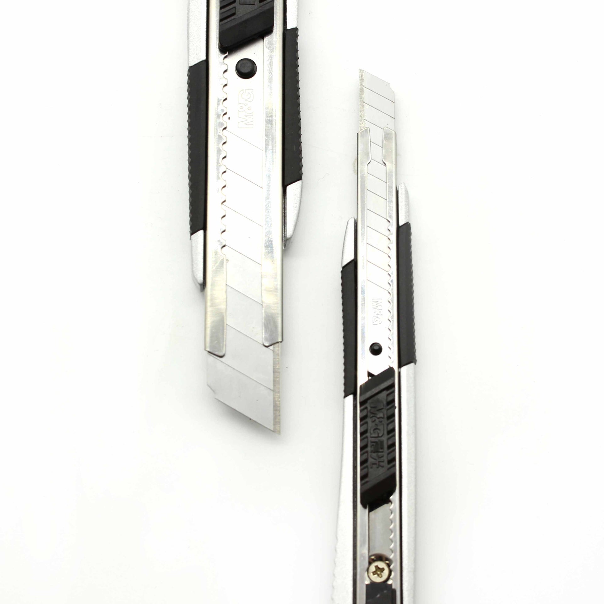 Metal Body Snap Knife