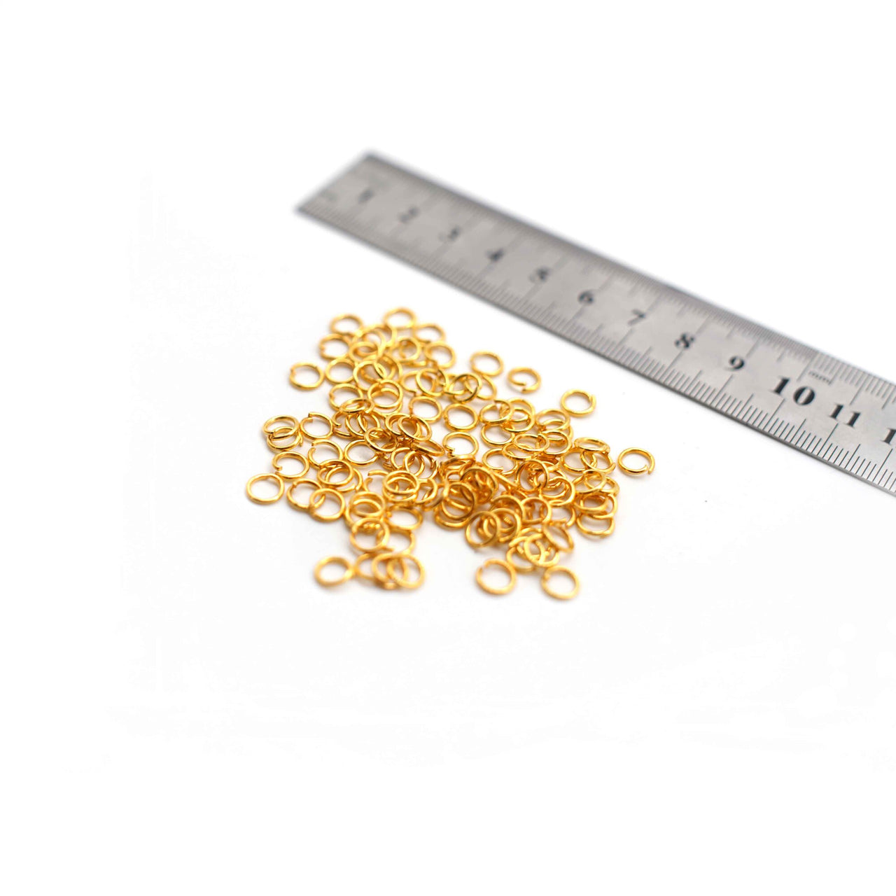 Jump Rings - 6mm - Gold - 50g (Approx. 650 Rings)