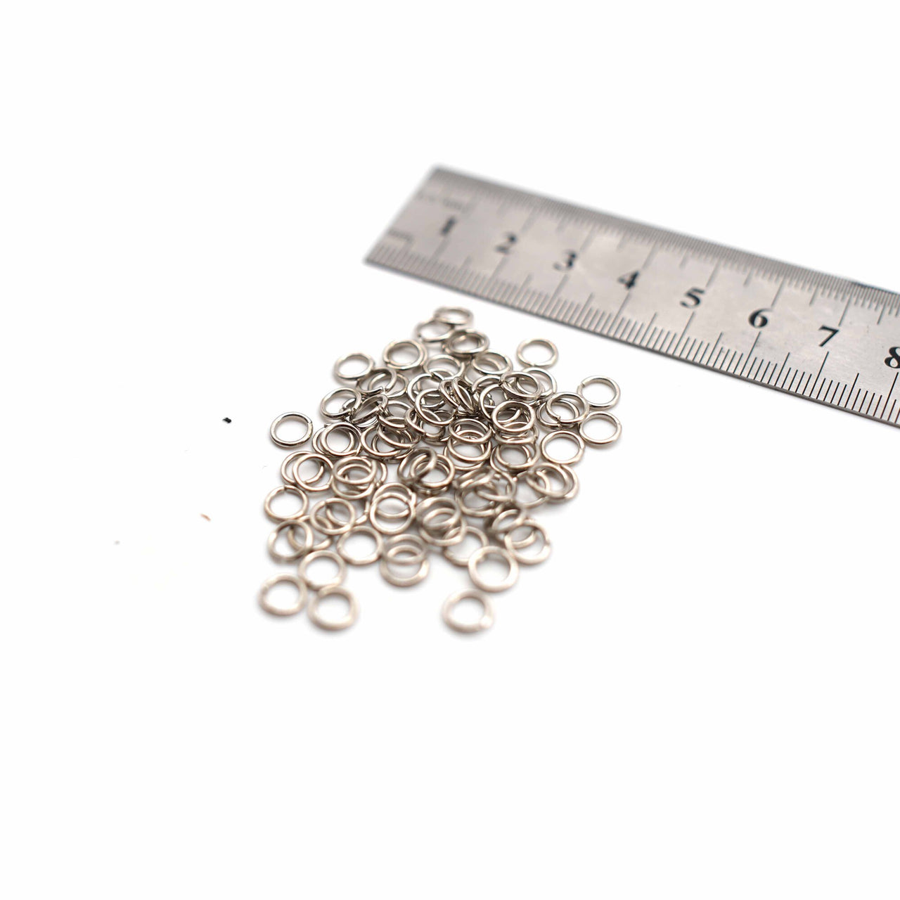 Jump Rings - 6mm - Silver - 50g (Approx. 550 Rings)